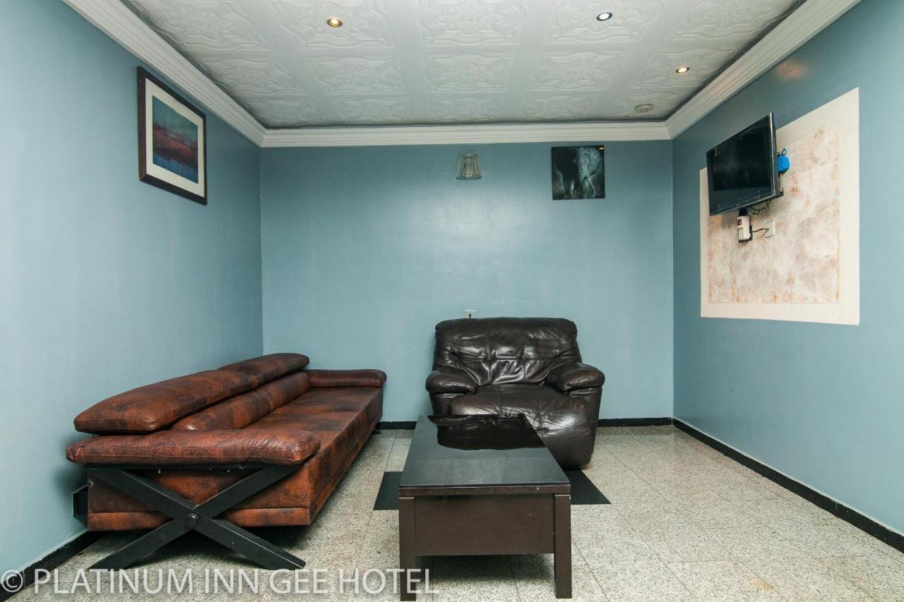Platinum Inn Gee Hotel Suru Lere Exterior photo