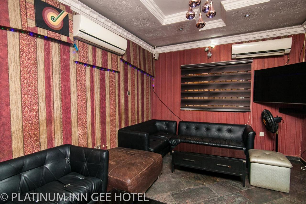 Platinum Inn Gee Hotel Suru Lere Exterior photo