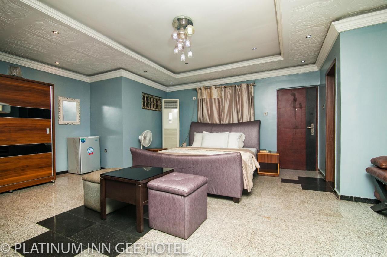 Platinum Inn Gee Hotel Suru Lere Exterior photo