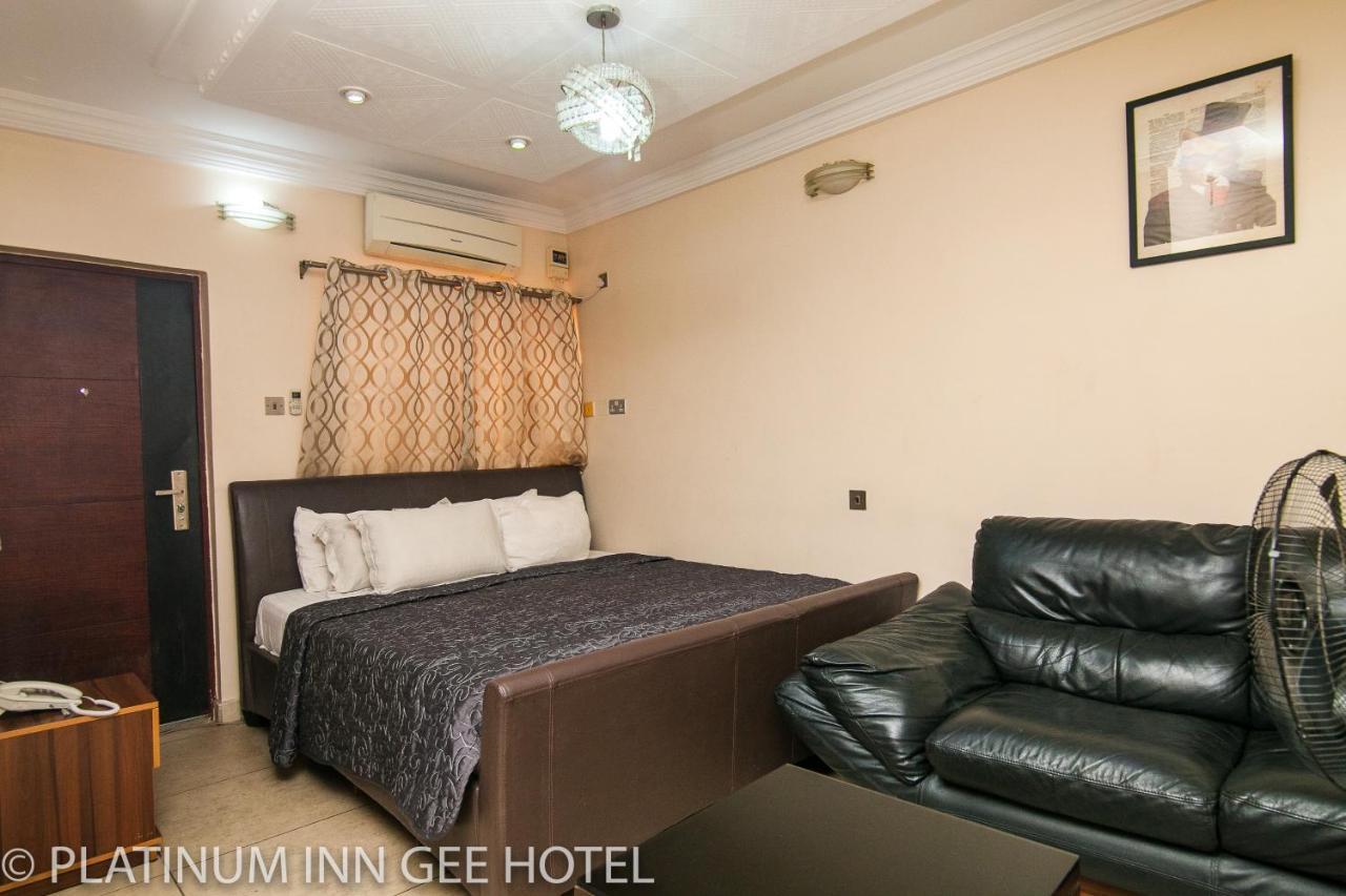 Platinum Inn Gee Hotel Suru Lere Exterior photo
