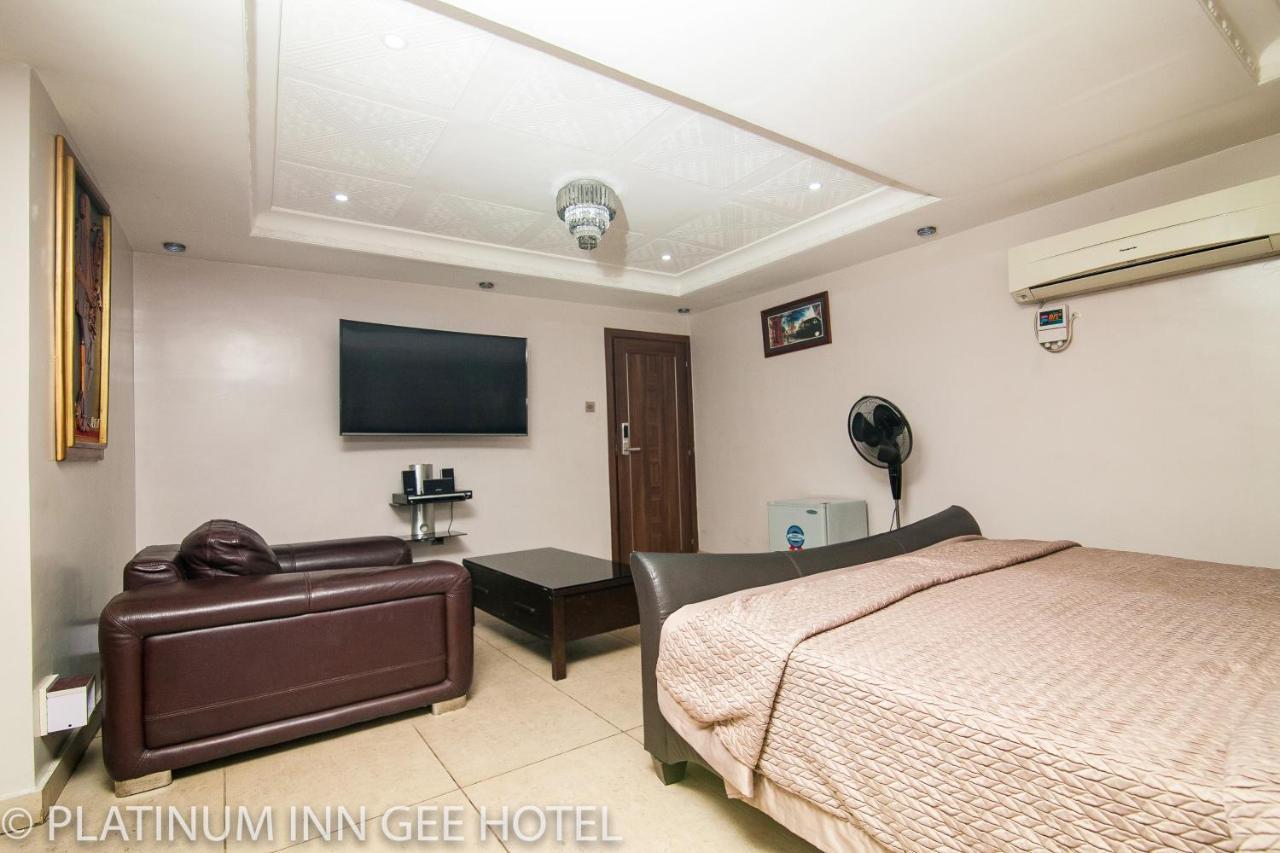 Platinum Inn Gee Hotel Suru Lere Exterior photo