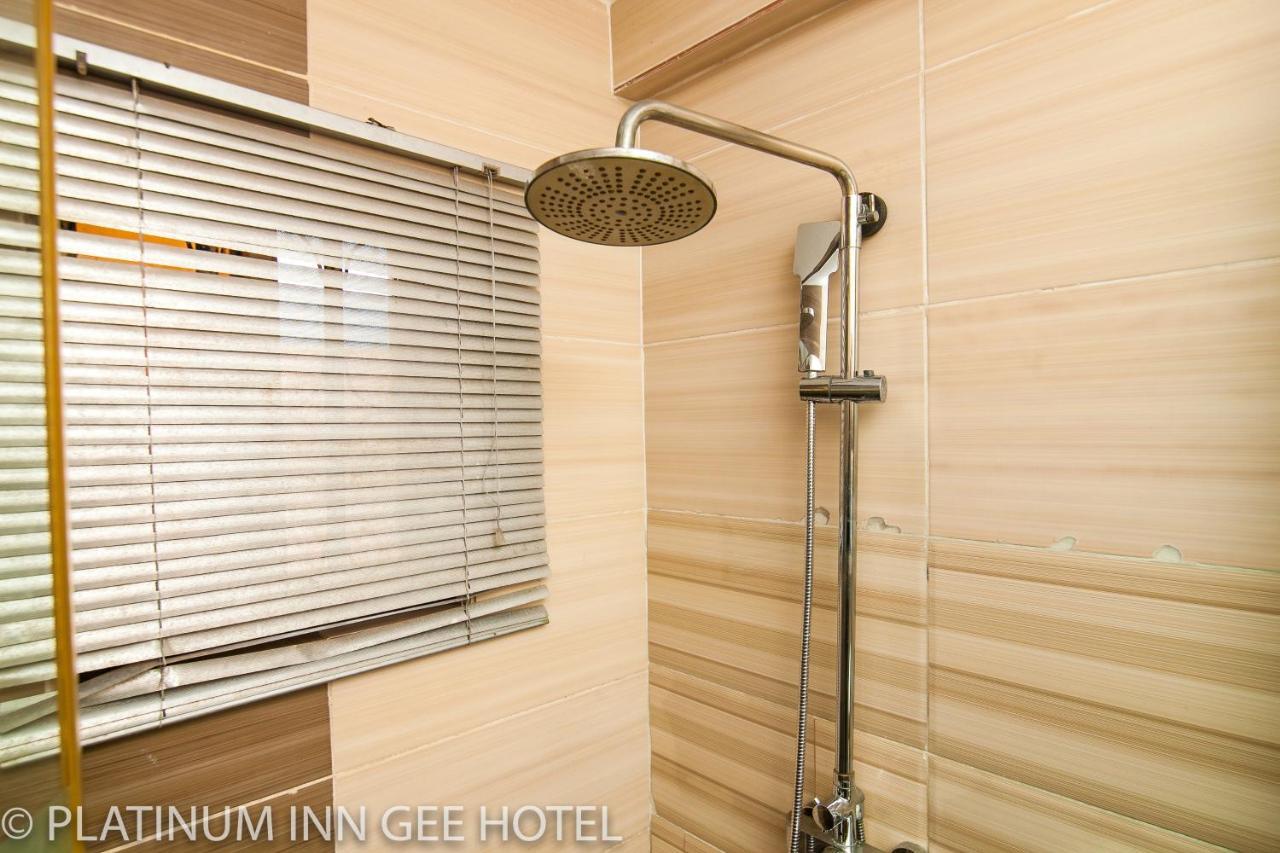 Platinum Inn Gee Hotel Suru Lere Exterior photo